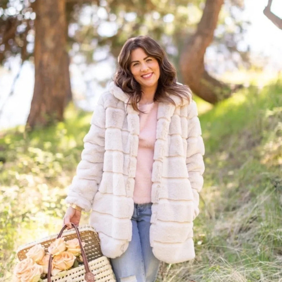 JOE Fresh x Jillian Harris colab pink eyelash sweater small tori sweater - Picture 1 of 4